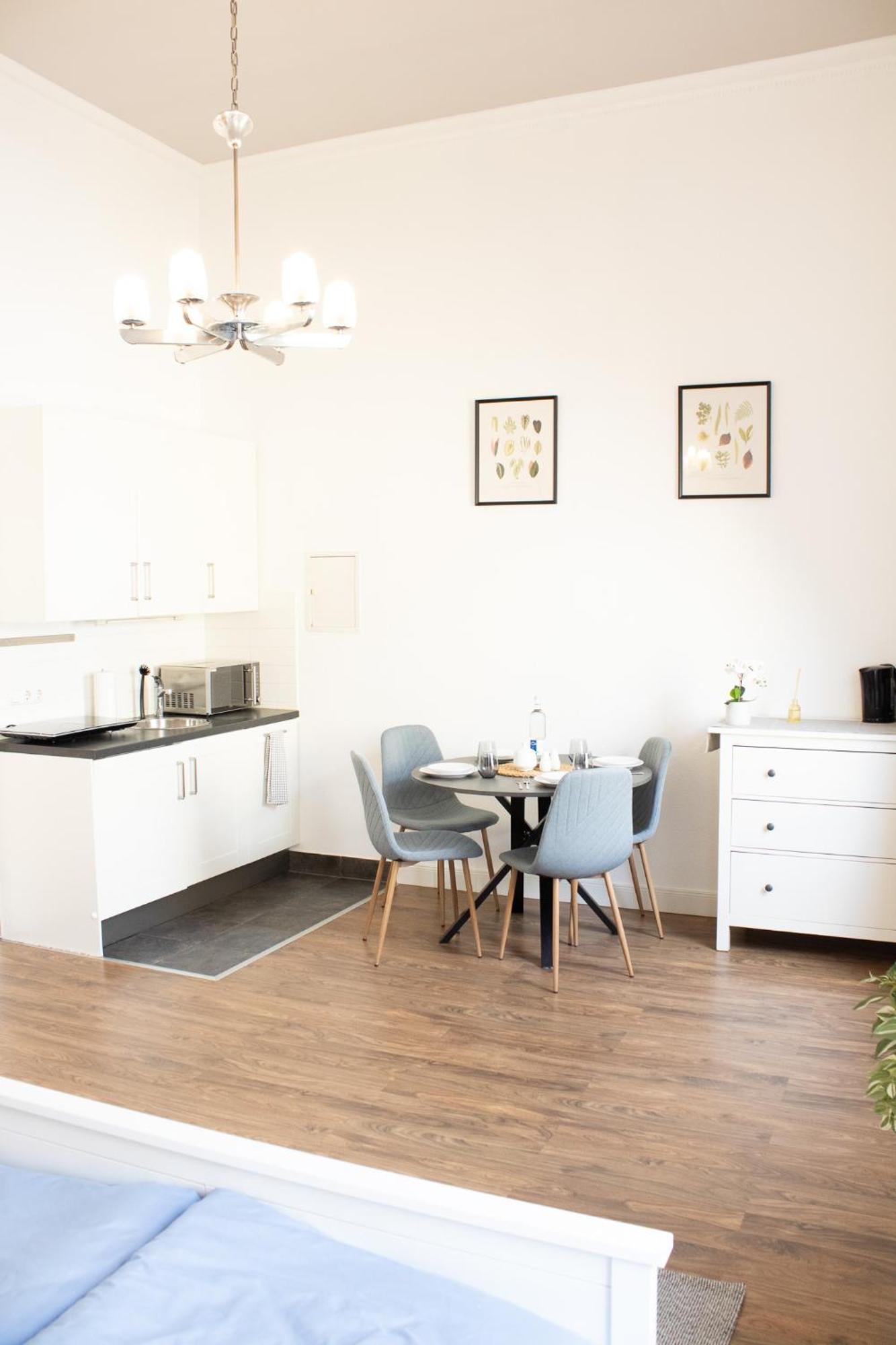 Apartment Wiesbaden Mitte, Zentral Am Park, Congresscenter 5 Min, Bahnhof 10Min מראה חיצוני תמונה