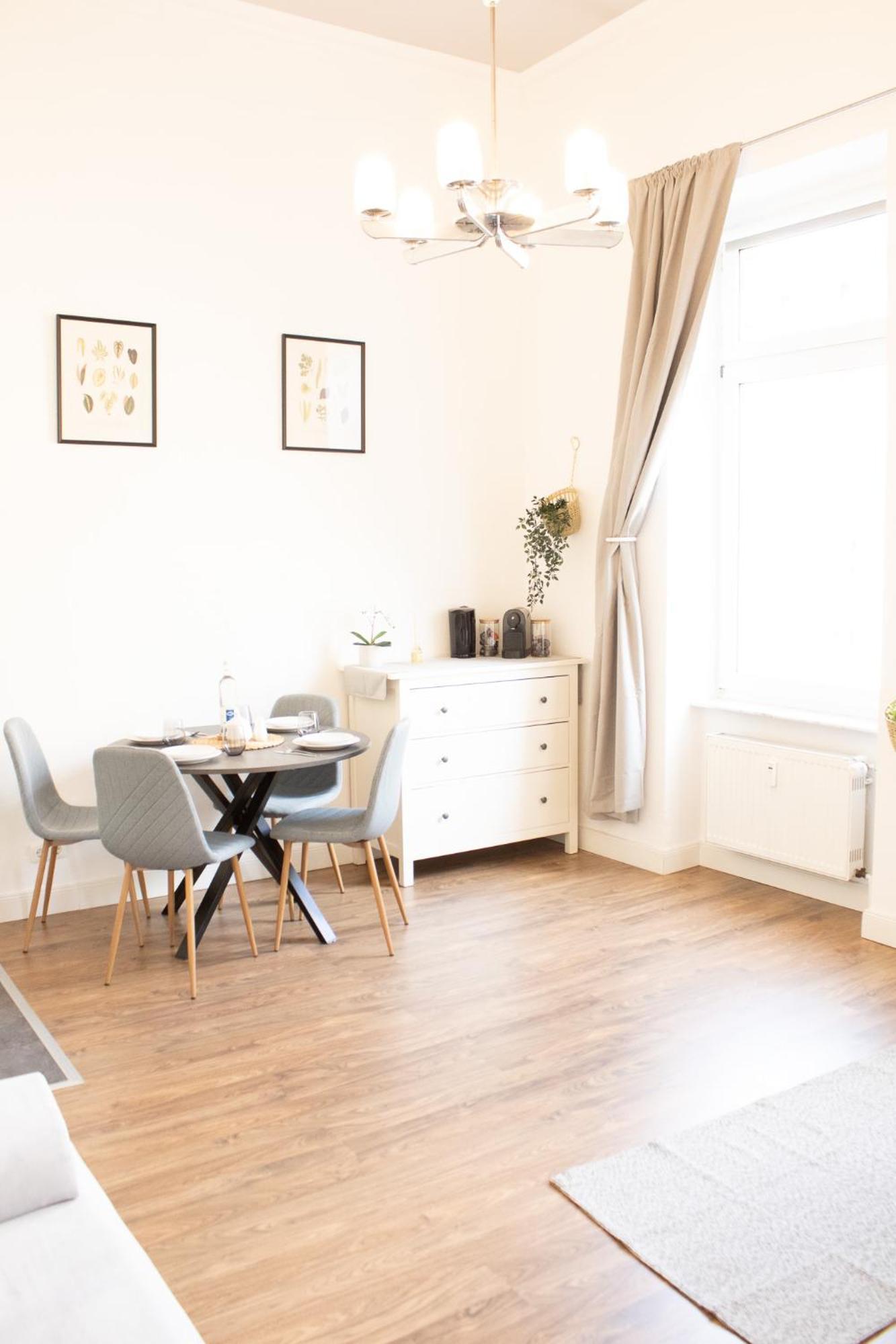 Apartment Wiesbaden Mitte, Zentral Am Park, Congresscenter 5 Min, Bahnhof 10Min מראה חיצוני תמונה